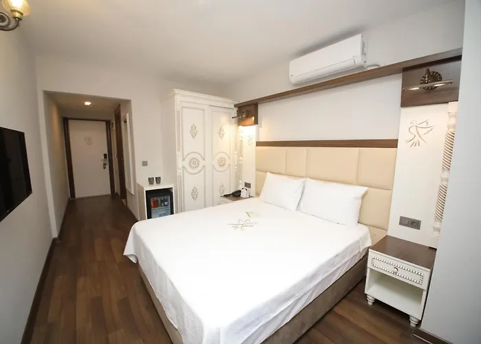 Raymar Hotel 4*